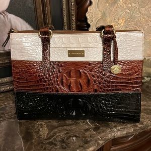 Brahmin tri color zippered top tote (EUC) looks new